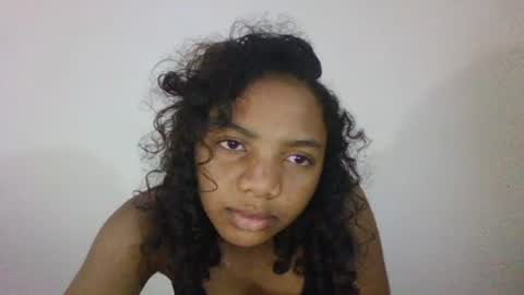 rianahcia online show from 08-01-26, 01:38