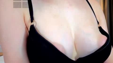 Ria Woods online show from 07-09-26, 08:46