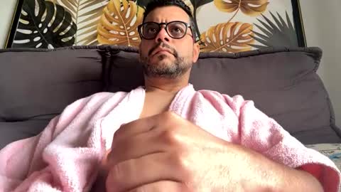 ricamenezes81823326 online show from 06-12-26, 03:33