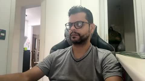 ricamenezes81823326 online show from 06-15-26, 01:02