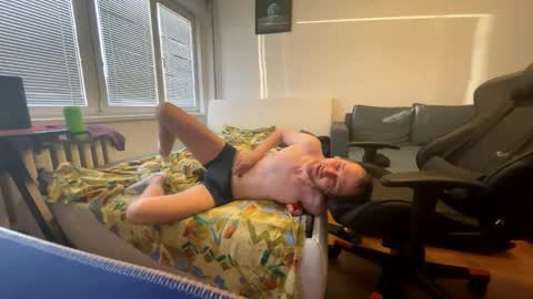 ricciardio online show from 10-30-25, 06:04