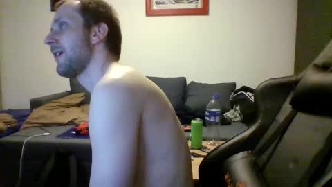Snapshot of ricciardio chatting on 06-04-26, 10:05 ricciardio online show from 06-04-26, 10:05