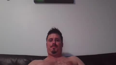Snapshot of ricciestick chatting on 10-26-25, 01:17 ricciestick online show from 10-26-25, 01:17