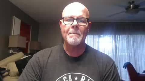 rich32937 online show from 10-26-25, 06:58