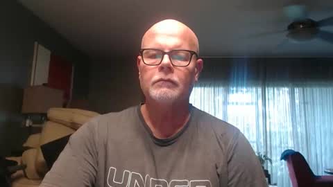 Snapshot of rich32937 chatting on 05-24-26, 12:54 rich32937 online show from 05-24-26, 12:54