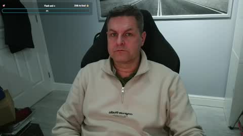 UK Straight Guy online show from 04-04-26, 10:40