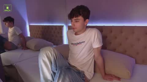 Richard online show from 10-30-25, 03:24