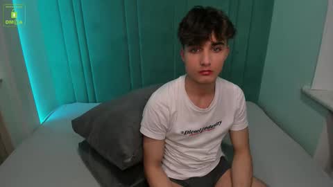 Richard online show from 12-04-25, 03:32