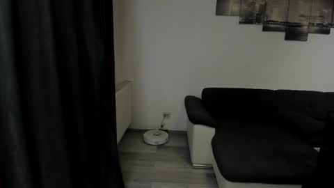 Snapshot of richarddarell chatting on 05-04-26, 04:52 RichardDarell online show from 05-04-26, 04:52