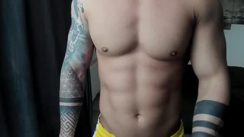 Snapshot of richarddarell chatting on 05-19-26, 05:03 RichardDarell online show from 05-19-26, 05:03