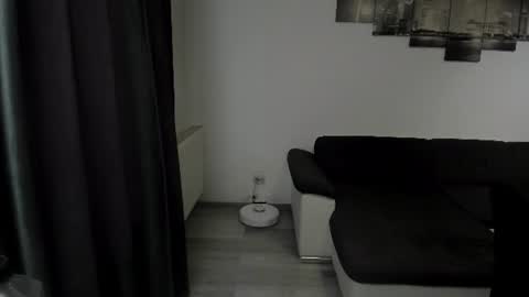 Snapshot of richarddarell chatting on 06-14-26, 06:04 RichardDarell online show from 06-14-26, 06:04
