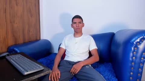 Snapshot of richardman_ chatting on 06-09-26, 11:11 Richard online show from 06-09-26, 11:11