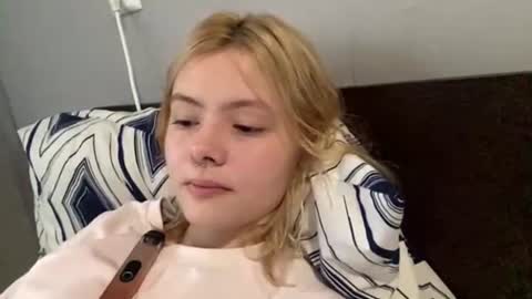 jenny online show from 07-08-26, 02:43