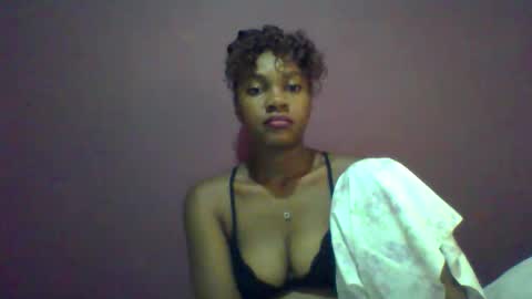 ricie001 online show from 03-25-26, 07:36