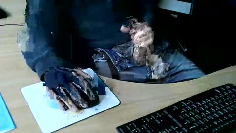 Snapshot of rick_olson chatting on 07-20-26, 04:49 Rickolson online show from 07-20-26, 04:49