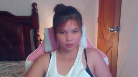 Snapshot of rickafabilani chatting on 03-26-26, 06:02 sweet ann online show from 03-26-26, 06:02
