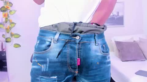 Ricky  online show from 11-04-25, 09:25