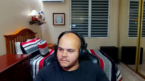 Snapshot of rickyj1012 chatting on 12-21-24, 10:51 Ricky online show from 12-21-24, 10:51