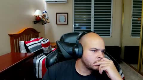 Snapshot of rickyj1012 chatting on 12-22-24, 02:17 Ricky online show from 12-22-24, 02:17