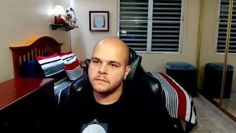 Snapshot of rickyj1012 chatting on 12-22-24, 11:41 Ricky online show from 12-22-24, 11:41