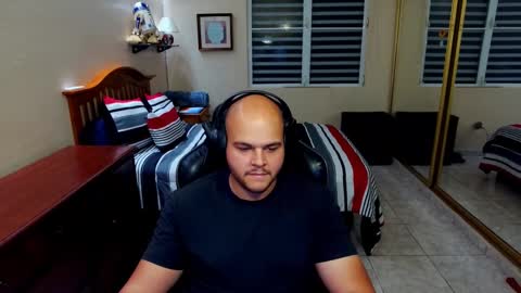 Snapshot of rickyj1012 chatting on 01-10-25, 12:17 Ricky online show from 01-10-25, 12:17