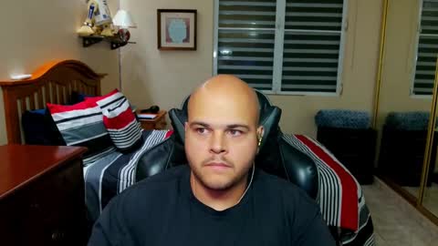 Snapshot of rickyj1012 chatting on 02-01-25, 01:44 Ricky online show from 02-01-25, 01:44