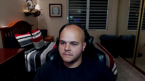 Snapshot of rickyj1012 chatting on 03-12-25, 12:42 Ricky online show from 03-12-25, 12:42