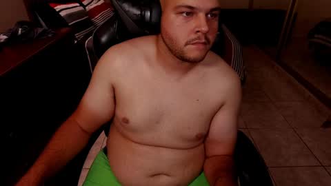 Snapshot of rickyj1012 chatting on 09-23-25, 03:20 Ricky online show from 09-23-25, 03:20