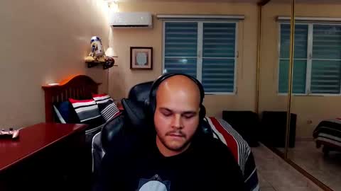 Snapshot of rickyj1012 chatting on 10-03-25, 10:07 Ricky online show from 10-03-25, 10:07