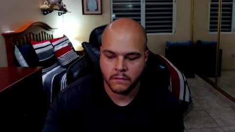 Snapshot of rickyj1012 chatting on 12-01-25, 02:16 Ricky online show from 12-01-25, 02:16