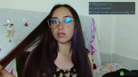 Candy online show from 12-19-25, 03:02