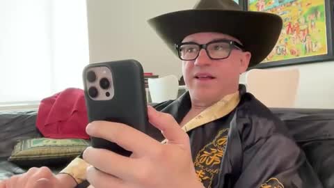 Snapshot of ridingtime25 chatting on 11-01-25, 08:33 ridingtime25 online show from 11-01-25, 08:33