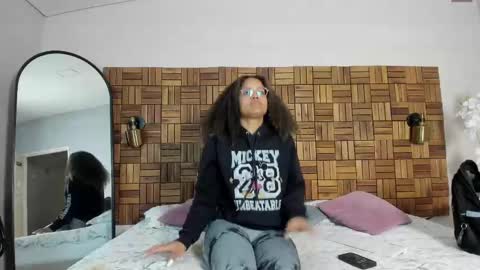 Sara online show from 02-20-25, 10:05