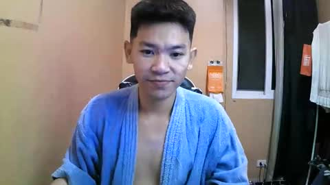 riiichie12 online show from 12-16-25, 04:23