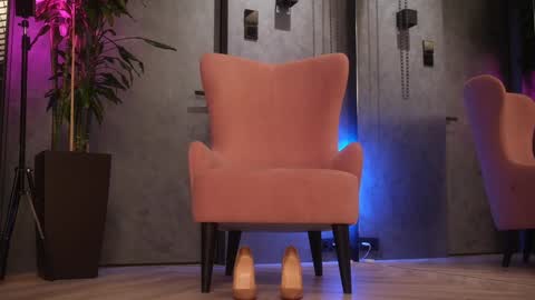    if you wanna buy smth stockingsph etc  custom videos or pics  online show from 12-23-24, 10:42