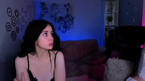 Meow online show from 04-14-26, 07:20