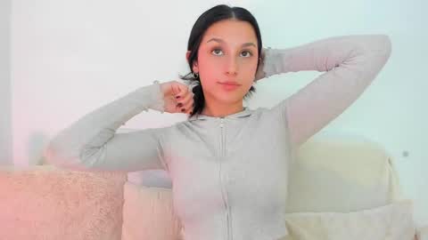 Snapshot of riley_tin chatting on 02-27-25, 04:53 riley_tin online show from 02-27-25, 04:53
