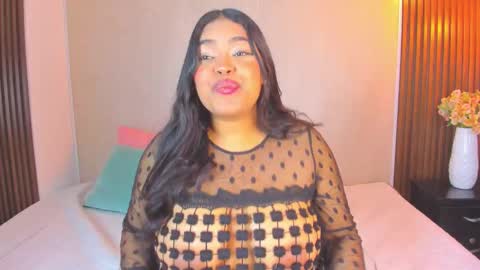 Snapshot of rileydolly chatting on 10-10-25, 05:06 RileyDolly online show from 10-10-25, 05:06