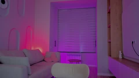 rileymee online show from 10-10-25, 12:37