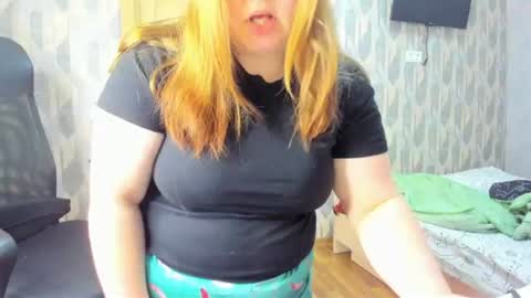 Snapshot of rina16 chatting on 06-18-26, 09:36 rina16 online show from 06-18-26, 09:36