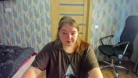Snapshot of rina16 chatting on 07-16-26, 08:42 rina16 online show from 07-16-26, 08:42