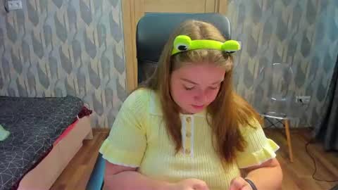 Snapshot of rina16 chatting on 07-19-26, 11:47 rina16 online show from 07-19-26, 11:47