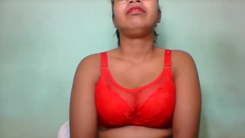 Snapshot of rinah856024 chatting on 05-23-26, 05:12 rinah856024 online show from 05-23-26, 05:12