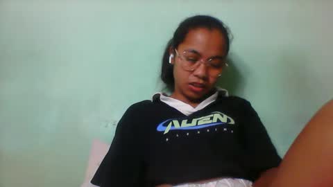 Snapshot of rinah856024 chatting on 05-24-26, 06:35 rinah856024 online show from 05-24-26, 06:35