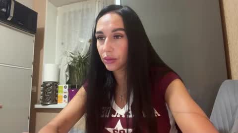 Snapshot of rinaurea chatting on 07-22-26, 07:49 Oksana online show from 07-22-26, 07:49