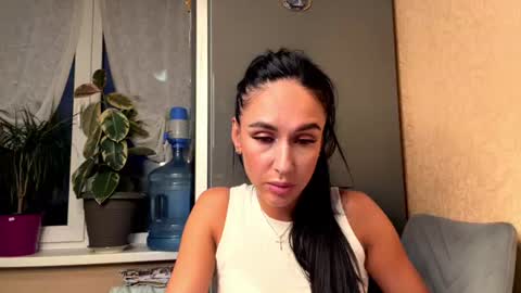 Snapshot of rinaurea chatting on 07-23-26, 06:06 Oksana online show from 07-23-26, 06:06