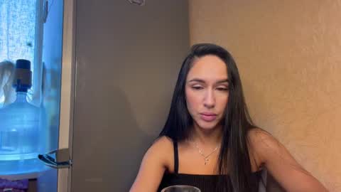 Snapshot of rinaurea chatting on 08-01-26, 07:40 Oksana online show from 08-01-26, 07:40
