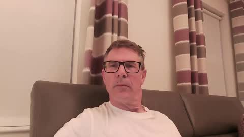 Snapshot of ringomar chatting on 09-30-25, 06:07 Rob online show from 09-30-25, 06:07