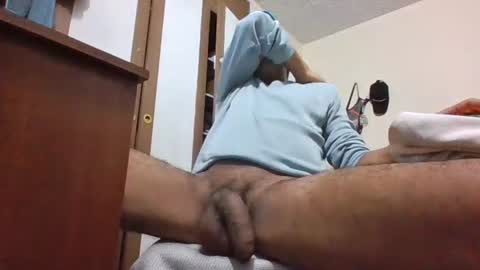 Snapshot of rinobogota chatting on 06-21-26, 03:42 Ruben D online show from 06-21-26, 03:42