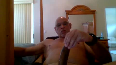 Snapshot of rionel chatting on 01-27-25, 03:18 RioNel online show from 01-27-25, 03:18